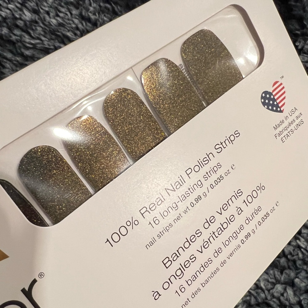 Color Street nails strips / Super easy press on application/shape… Long lasting!